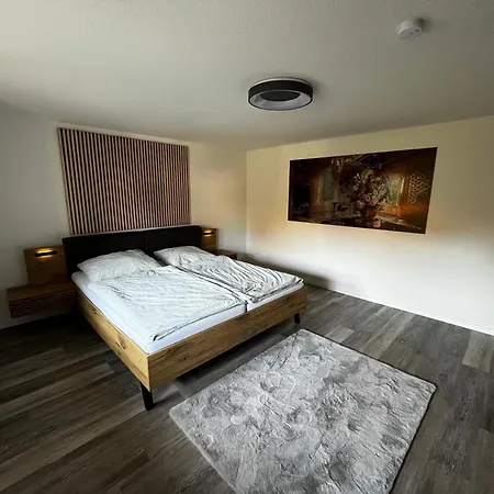 2 Sz- Lichtenberg Apartment